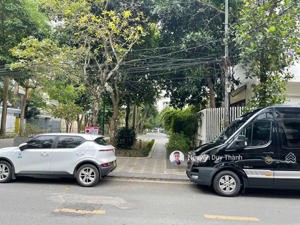 Bán bt vườn đào, 250m2, 4tầng, mt15m, 1xxtỷ, lô góc, 3 thoáng, vie khuôn viên, đẹp nhất khu, ở ngay