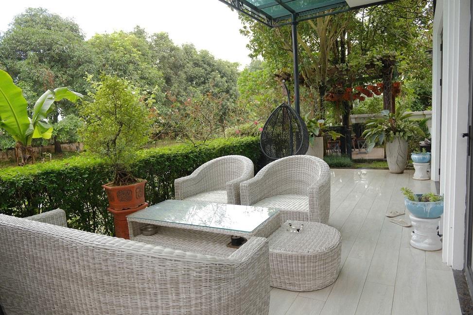 Bán bt đơn lập vinhome riverside, p.khu hoa lan 400m2, 4tầng, mt18m, full nội thất, vie sông ở ngay