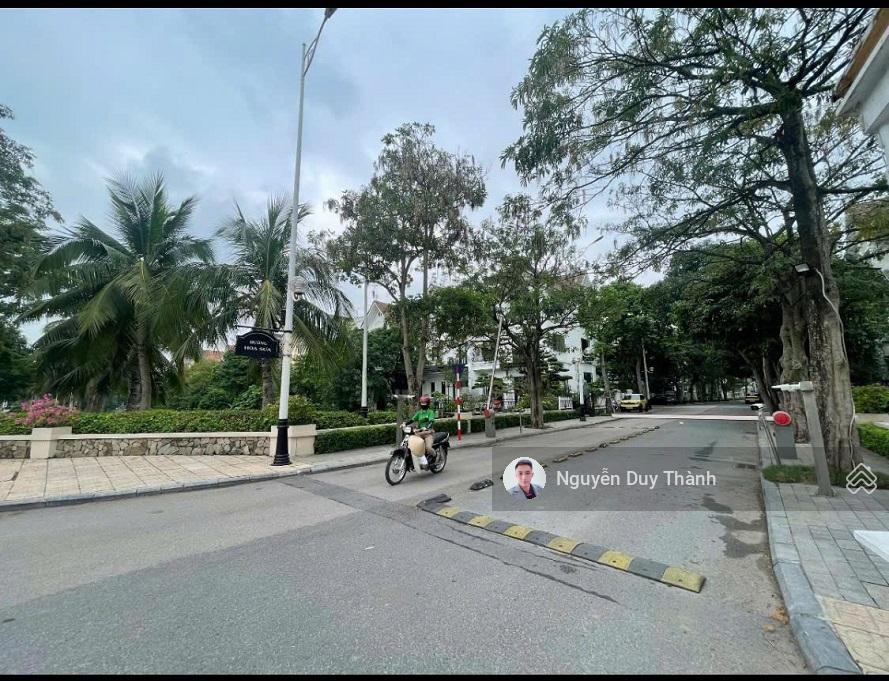Bán bt hoa sữa, vinhome rivrside 220m2 5tầng, mt19m, lô góc view sông 3 mặt thoáng, full nội thất