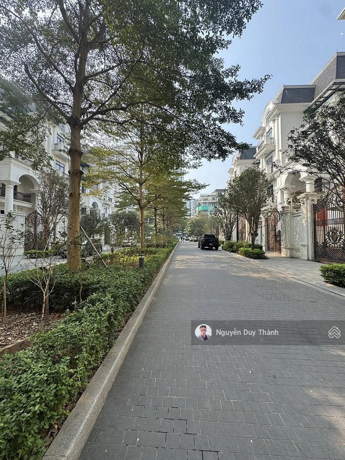 Bán bt the zei, mỹ đình, sân vườn, lô góc, 4 thoáng, 280m2,5tầng, mt 15m,giá tốt 99 tỷ ctl, hàng f0