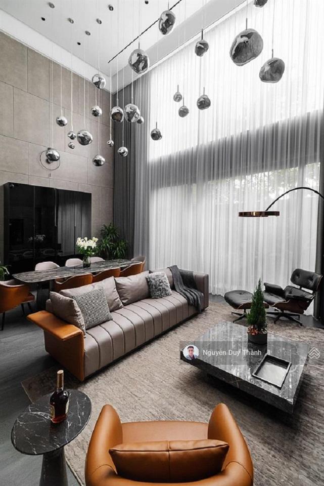 Bán bt kđt tp giao lưu, lô góc, sân vườn, 245m2, 4t, mt 16m, full nội thất, 86tỷ. giá tốt 2 thoáng