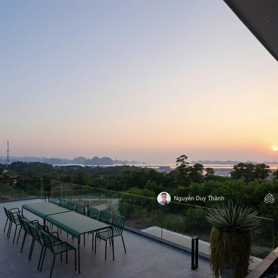 Bán biệt thự đồi view biển, s hill villa bán đảo tuần châu, 500m2, 3tầng, 58tr/m2, 250tr/tháng.