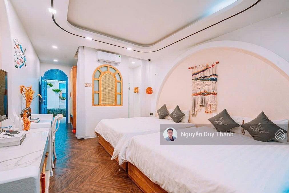 Bán bt santorini villa  khu bt số 1 tuần châu, hạ long, qn, 525m2, 3t, view toàn vịnh, 42.85tr/m2