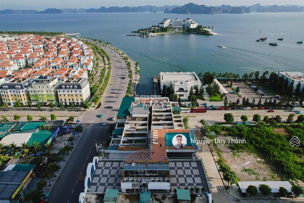 Bán khách sạn 4* phố kỳ quan, bãi cháy, hạ long, qn, 1000m2, 8tầng, mt26m dòng tiền 30 tỷ/năm 399tỷ