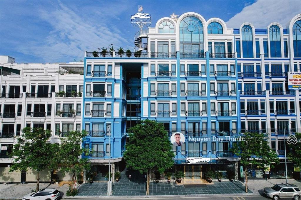 Bán khách sạn 4* phố kỳ quan, bãi cháy, hạ long, qn, 1000m2, 8tầng, mt26m dòng tiền 30 tỷ/năm 399tỷ