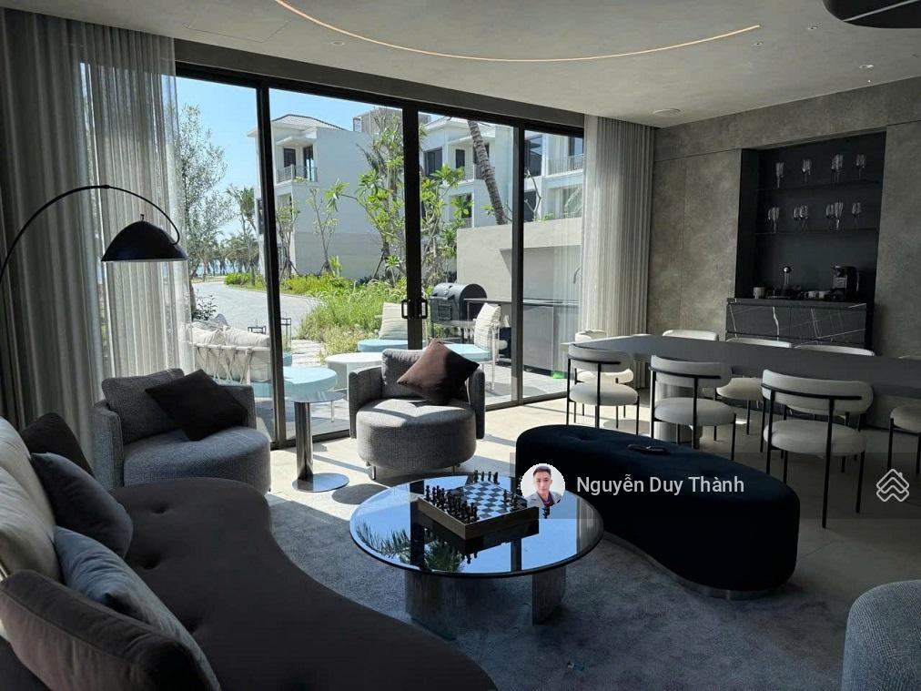 Bán bt hi sea grand bay villas hạ long, 175m2, 3,5 tầng, mt20m, lô góc, dòng tiền 300tr/tháng.