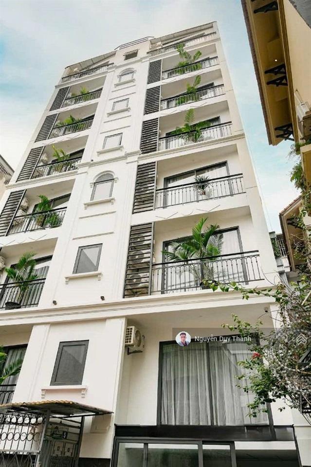 Bán nhà phố linh lang, tòa apartment chdv cao cấp, 8tầng, mt10, dòng tiền 200tr/th, cách phố 1 nhà