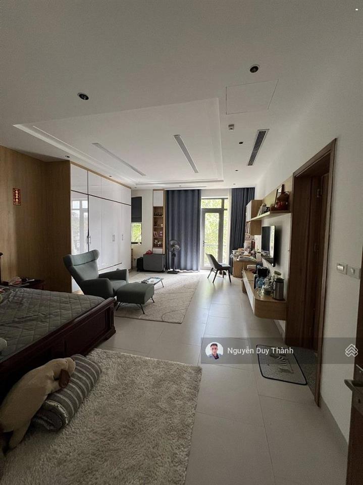 Bán biệt thự ciputra tây hồ khu c đầu hồi, 200m2, 3 tầng đường đôi 30m full nội thất ở ngay hạ 15tỷ
