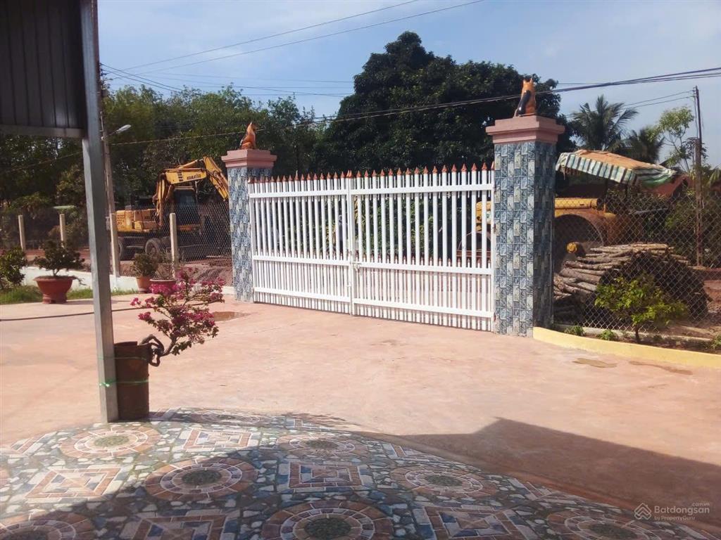 Bán đất có xưởng & đất vườn rộng hơn 4.500m2 tại tân châu, tây ninh