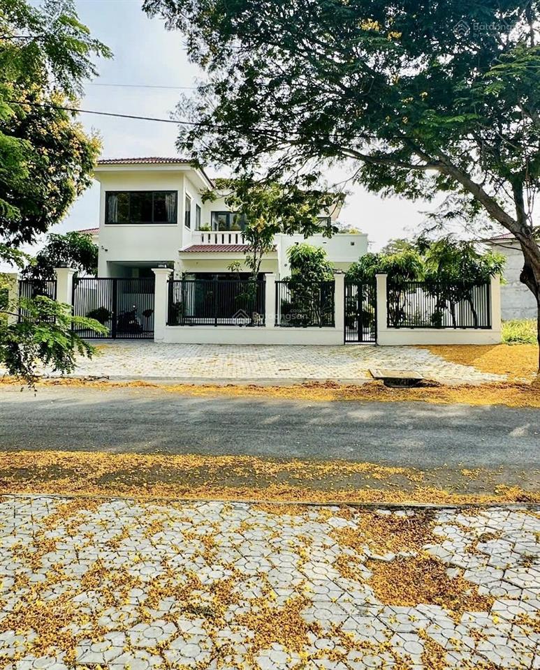 Bán căn villa phước lộc, cần giờ siêu vip, gần vinhomes green paradise, giá tốt thị trường