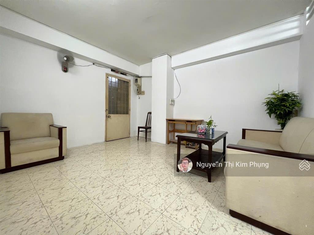 Bán chung cư miếu nổi, bình thạnh  54m2  chỉ 3.7 tỷ có sổ có thang máy