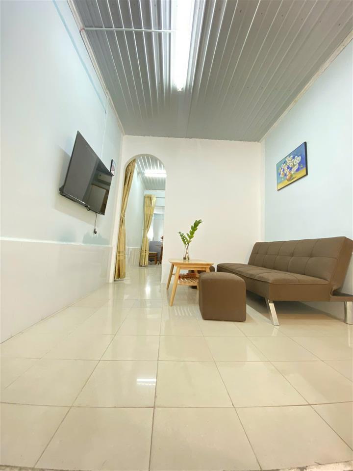 Cho thuê nguyên căn hẻm 92 XVNT Bình Thạnh- 33m2  chỉ 7tr5