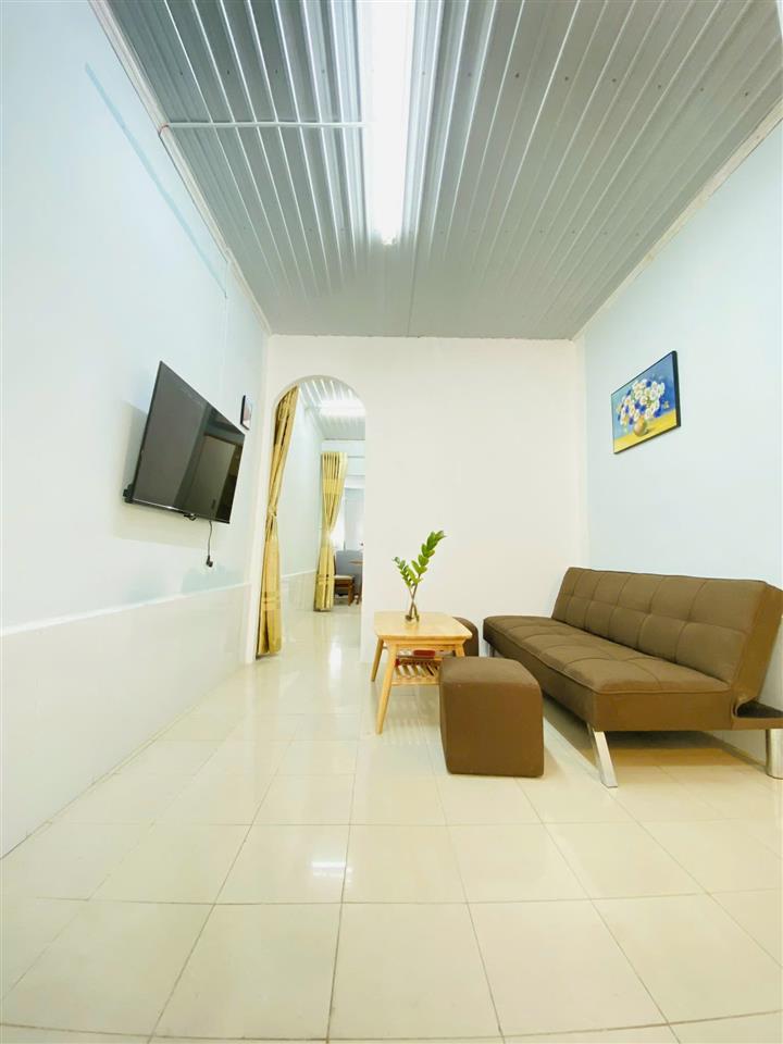 Cho thuê nguyên căn hẻm 92 XVNT Bình Thạnh- 33m2  chỉ 7tr5
