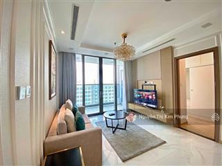 Gấp bán căn hộ lm 81 tầng cao căn góc, view sông, chức năng odt  75m2  full nội thất chỉ 17tỷ5