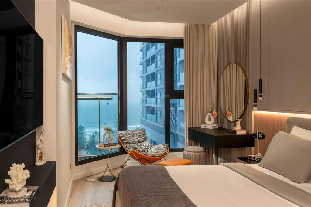 Bán căn studio và 1pn view trực diện biển mỹ khê  giá thương lượng  bàn giao ngay  dt 30tr/th