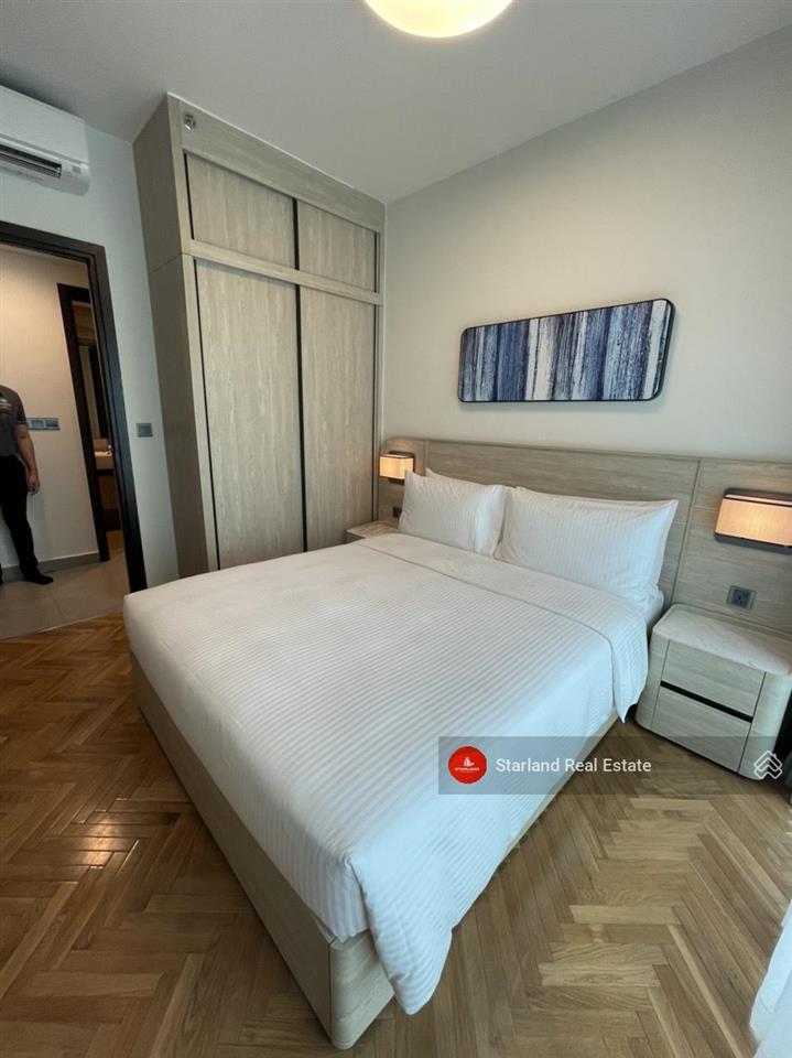 Siêu hot sân vườn 3pn khách sạn cực hiếm  sẵn sổ  bán nhanh 15 tỷ.  em thi xem nhà 0938 798 ***