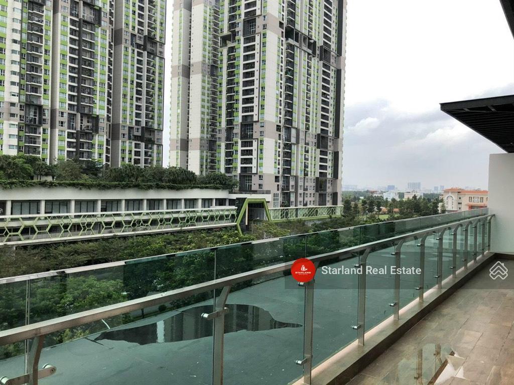 Siêu hot sân vườn 3pn khách sạn cực hiếm  sẵn sổ  bán nhanh 15 tỷ.  em thi xem nhà 0938 798 ***