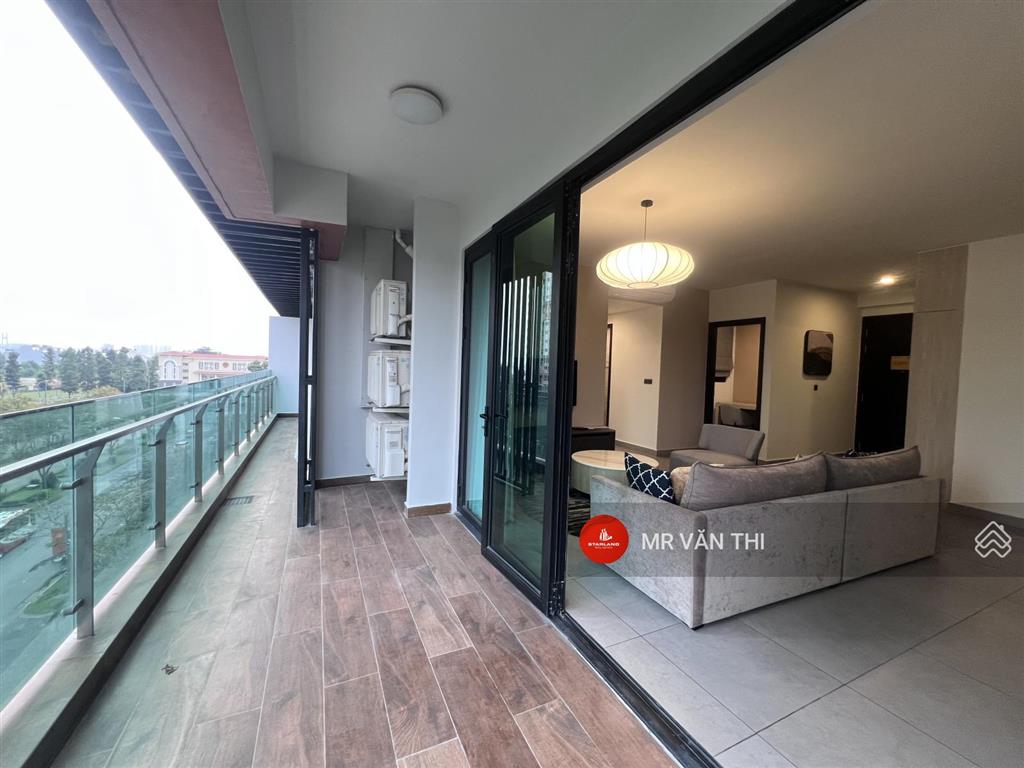 Sos hiếm có 01 căn sân vườn  5pn 210m2 cao cấp  sổ hồng sẵn tay bán nhanh 26 tỷ bao hết chốt gấp