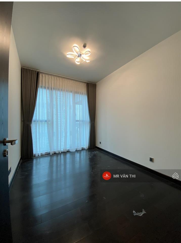 Tầm view rực rỡ khó đỡ  thuê nhanh 4pn altaz cao cấp bậc nhất  giá 60 triệu /tháng chốt ngay