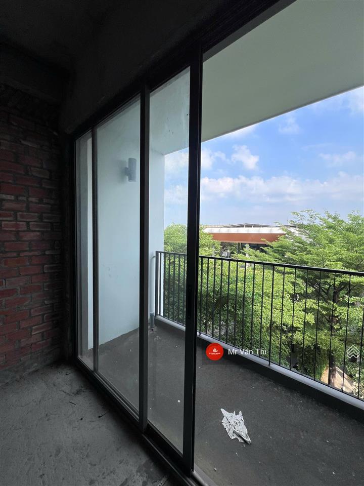 Bán nhà phố lk3 nằm ngay cạnh clubhouse  85m2  1 trệt 3 lầu giá 5,6 tỷ bao thuế phí 0938 798 ***