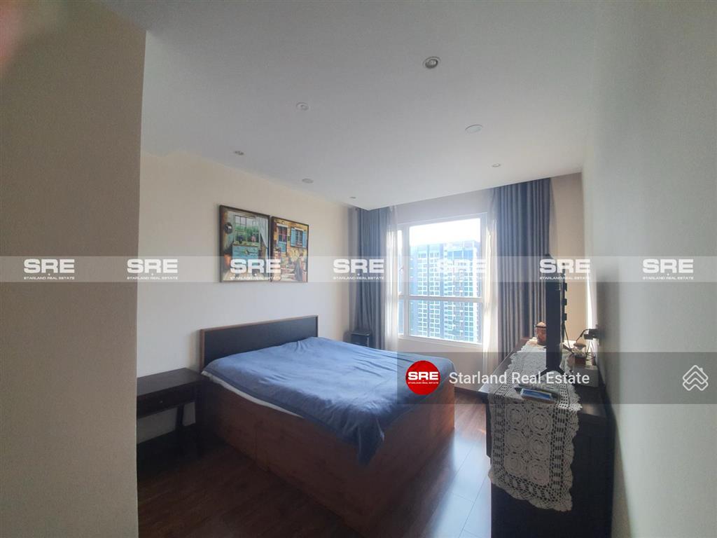 Vista verde | nổi bật quản lý & cho thuê 2pn căn góc 92m | tầng cao | view city & hồ bơi