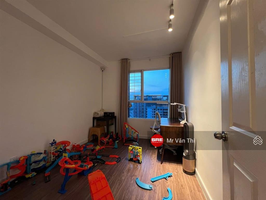 Hot! cần bán 3pn vista verde  130m2  view toàn tp  giá 11,500 tỷ bao thuế phí chốt sớm giá tốt