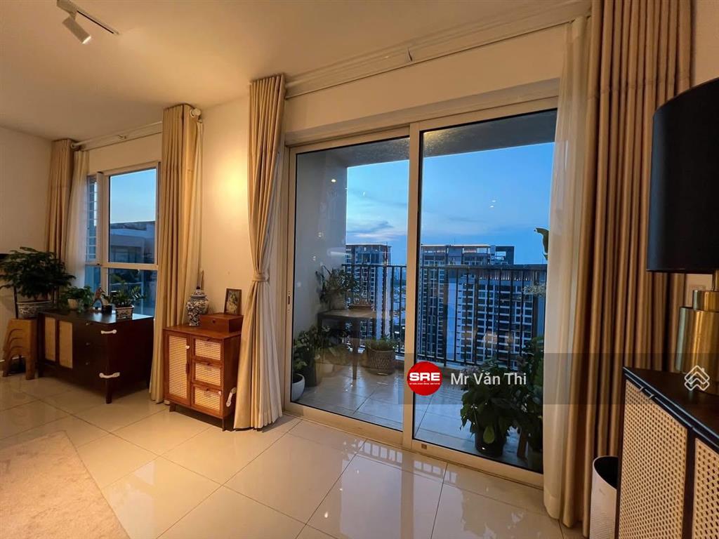Hot! cần bán 3pn vista verde  130m2  view toàn tp  giá 11,500 tỷ bao thuế phí chốt sớm giá tốt