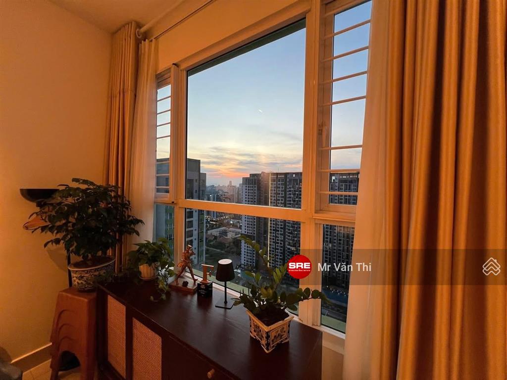Hot! cần bán 3pn vista verde  130m2  view toàn tp  giá 11,500 tỷ bao thuế phí chốt sớm giá tốt