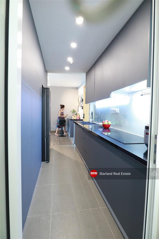 Nhà đẹp mới như hình  sẵn hợp đồng thuê  83m2  tầng cao đẹp  bán 8 tỷ bao thuế phí thương lượng