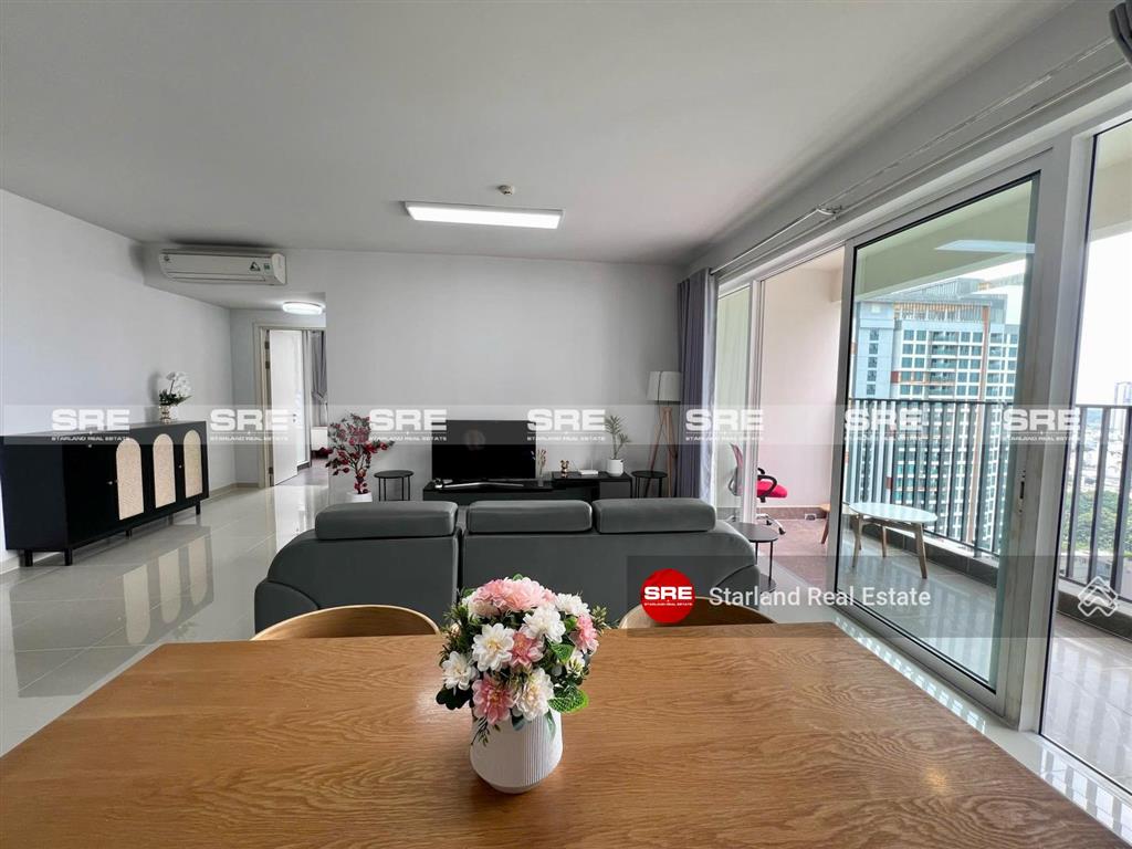 Hotdeal 4pn vista verde với 15,5 tỷ bao thuê phí sẵn sổ  view daddy cool so hot.  0938 798 ***