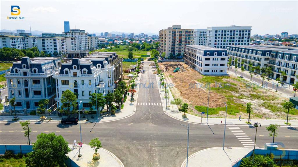 Biệt thự hạng sang, view quảng trường hành chính tp.huế, sổ hồng trao tay, giá chỉ 4tỷ5(30%/sp)