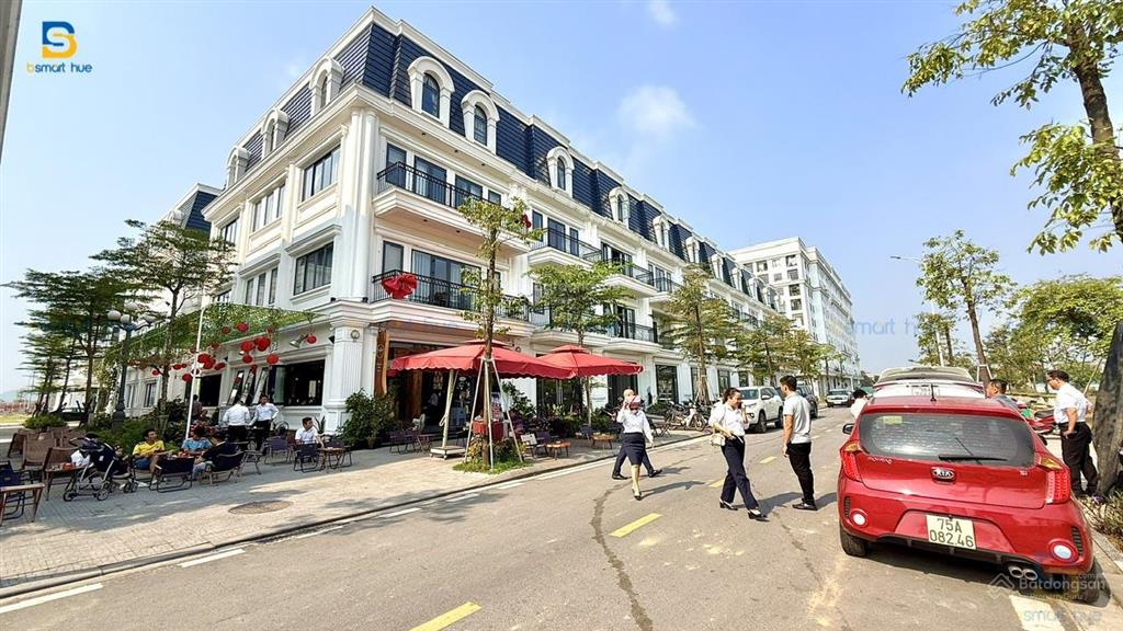Nhà 4 tầng, 2 mặt tiền kinh doanh ngay khu chợ cống mới huế, chỉ 1,6 tỷ(20% căn)