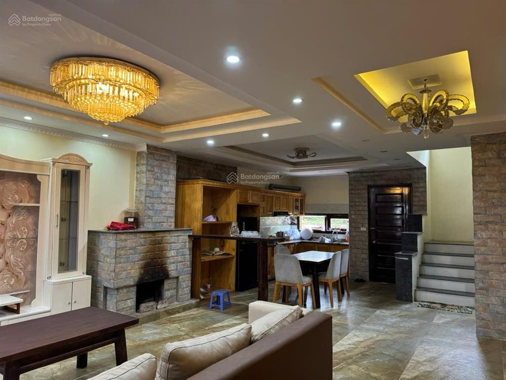 Bán nhà 3 tầng khu nghỉ dưỡng cao cấp jade hill trung tâm sapa