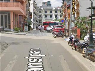 Bán nhà hàng phố phanxipang trung tâm sapa