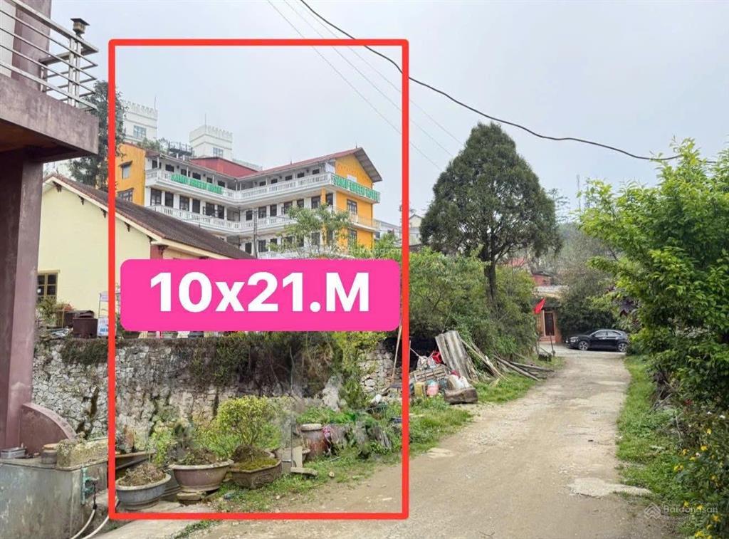 Bán mảnh đất cách nhà thờ đá sapa chỉ có 600m