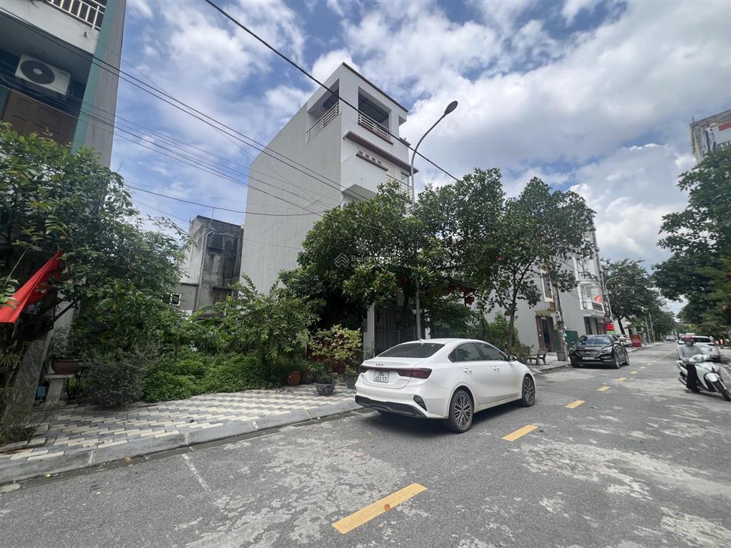 Hơn 6 tỷ sở hữu ngay 50m2 đất gò mèo thị trấn phùng, đường thông, ô tô tránh nhau, rẻ nhất khu
