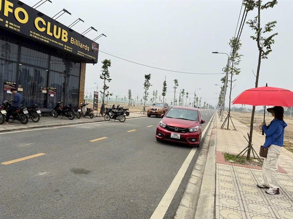 Bán 100m trục chính quốc lộ 32 khu đồng nhà vác thị trấn lâm thao phú thọ, vị trí kd, chỉ 2,x tỷ
