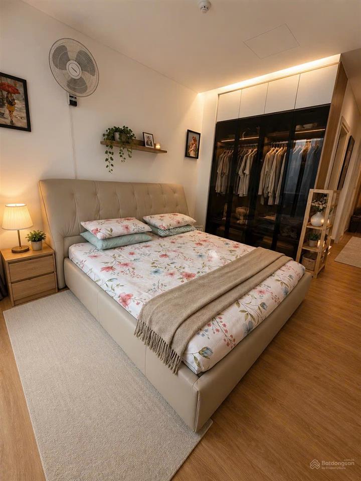Cần tiền giảm 1,5 tỷ căn 2pn  90m2 sẵn sổ đỏ  dòng tiền 35tr/th chỉ ~ full nt cao cấp