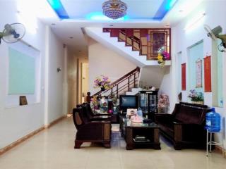 Bán nhà 3 tầng mặt tiền đường lê trung đình hk p cẩm thành tỉnh quảng ngãi