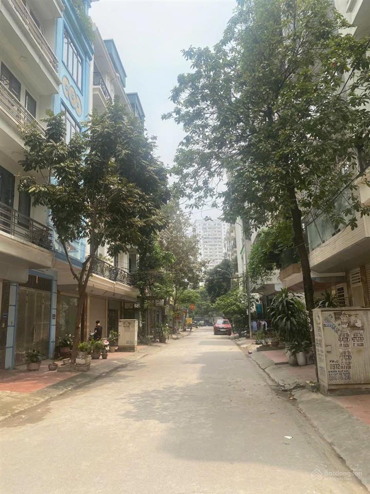 Cho thuê nhà riêng 4 tầng phố tôn đức thắng ngõ ô tô cách phố 50 m. giá 10 triệu  0987 958 ***