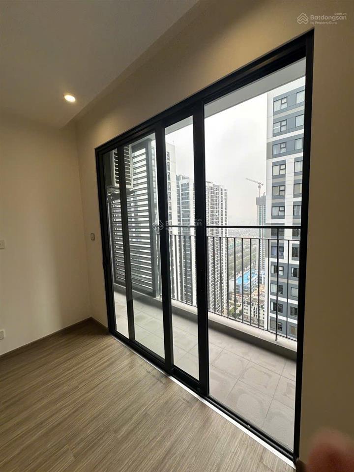 Bán căn góc 64m2, 2pn, 2vs toà gs5 thuộc kđt vinsmart city, nhận nhà ở ngay. giá chỉ 5,25 tỷ