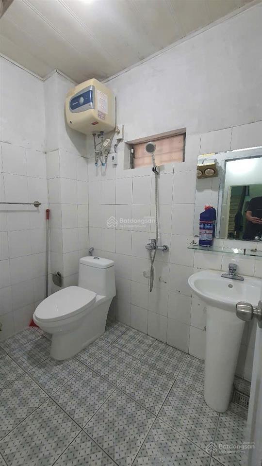 Chính chủ cho thuê nhà riêng 90m2, 3 tầng tại số 5 ngõ 240, định công, hà nội!