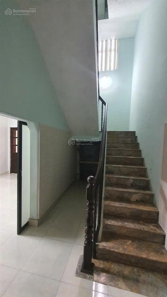 Chính chủ cho thuê nhà riêng 90m2, 3 tầng tại số 5 ngõ 240, định công, hà nội!