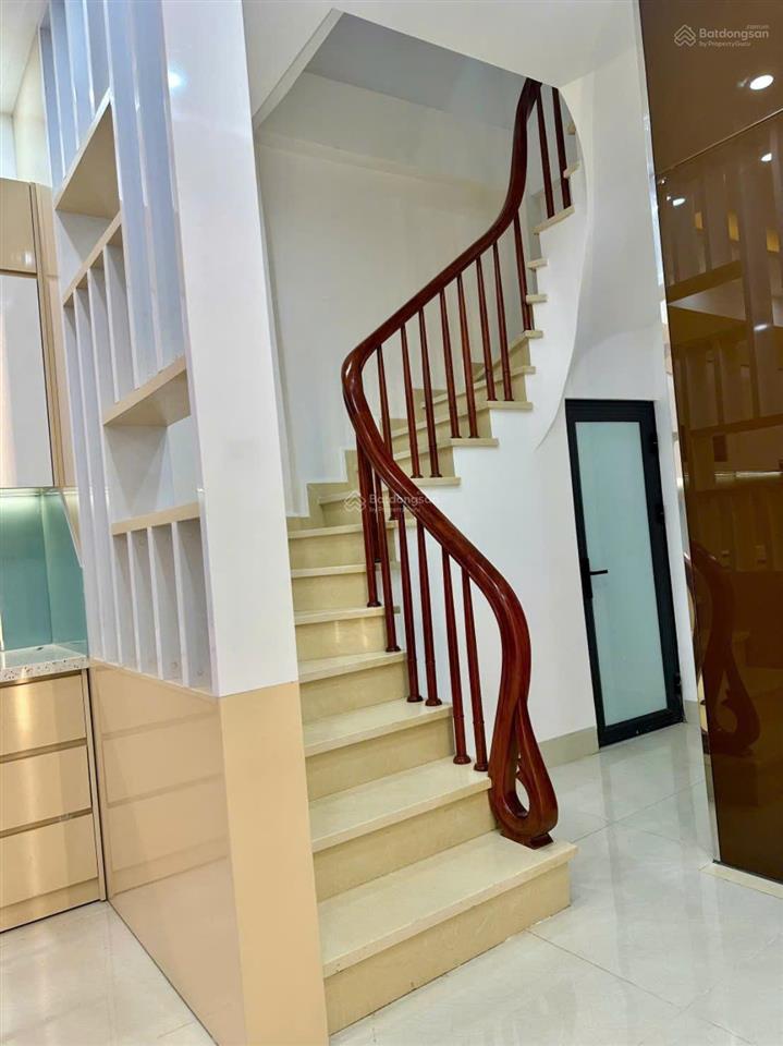 Chính chủ bán nhà đình thôn  6 tầng thang máy  full đồ  giá 12 tỷ