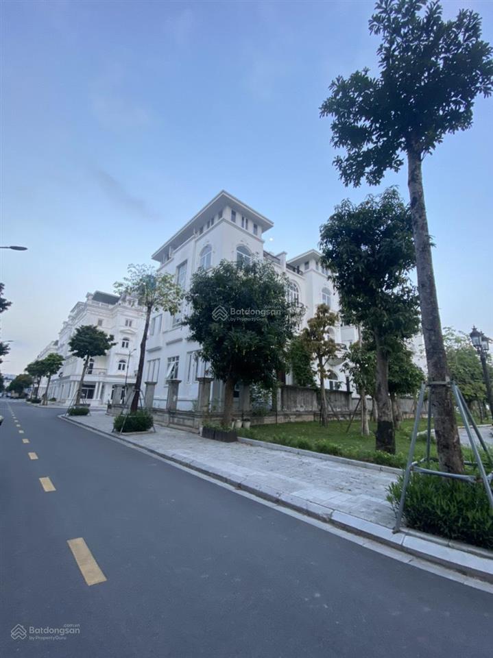 Cho thuê liền kề 5 tầng 100m2 tại louis city đại mỗ, 18 triệu vnd, đường trục chính rộng 21m