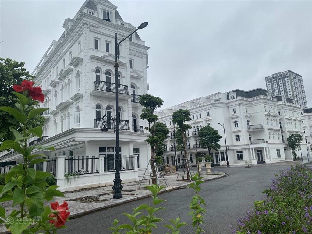 Cho thuê liền kề 5 tầng 100m2 tại louis city đại mỗ, 18 triệu vnd, đường trục chính rộng 21m