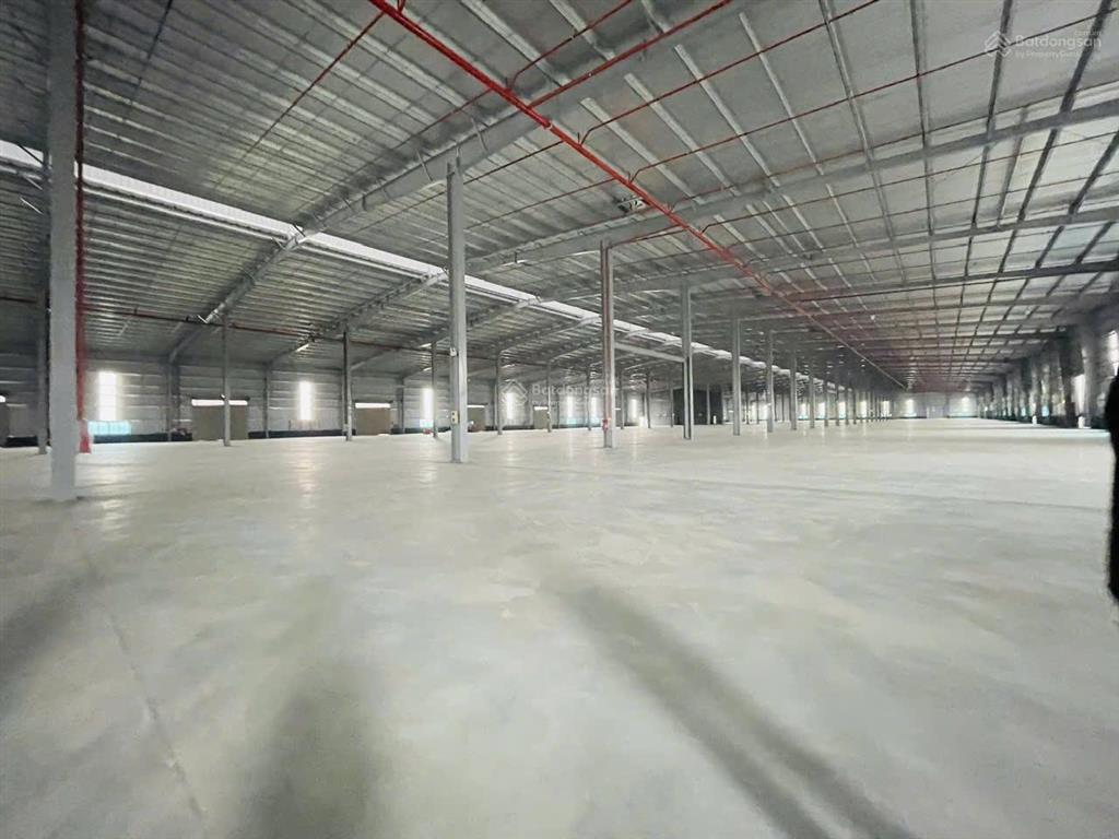 Cho thuê nhà xưởng trong kcn yên mỹ, hưng yên. dt 14500m2, độc lập làm chế xuất.  0988 457 ***