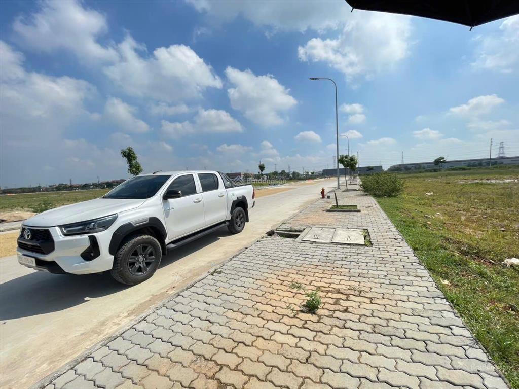 Lô đất 4500m2 tại cụm công nghiệp, bắc giang, cấp phép các ngành sản xuất sơn, hóa chất, khí