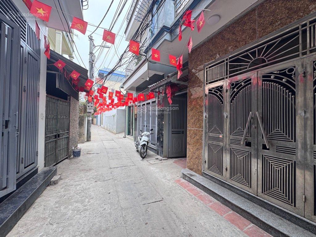 Cần bán nhà dân xây đại mỗ, dt 39m2 x 4 tầng giá 6.1 tỷ, full nội thất ở luôn, 2 mặt thoáng trc sau