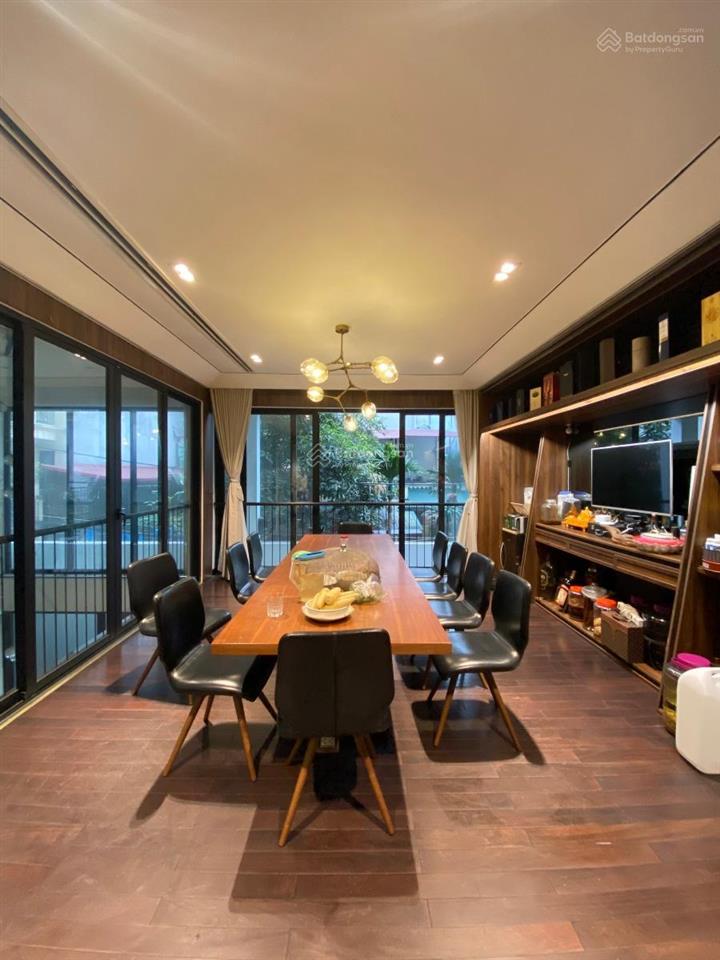 Biệt thự mỹ đình, quận nam từ liêm 139m2, có hầm, gara lx570, phân lô vỉa hè, mặt tiền khủng 11.5m
